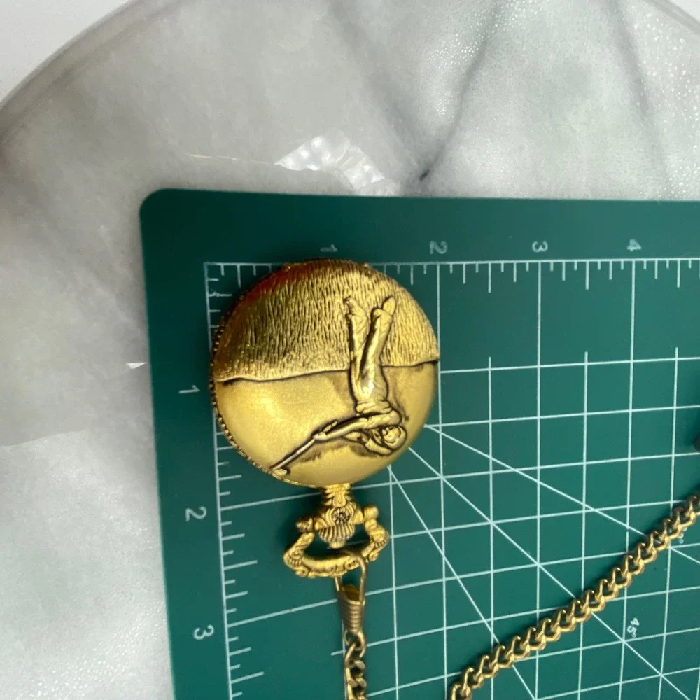 Milan Mens Pocket Watch Gold Golfer Relief Quartz Hunter Case Chain Clip Club